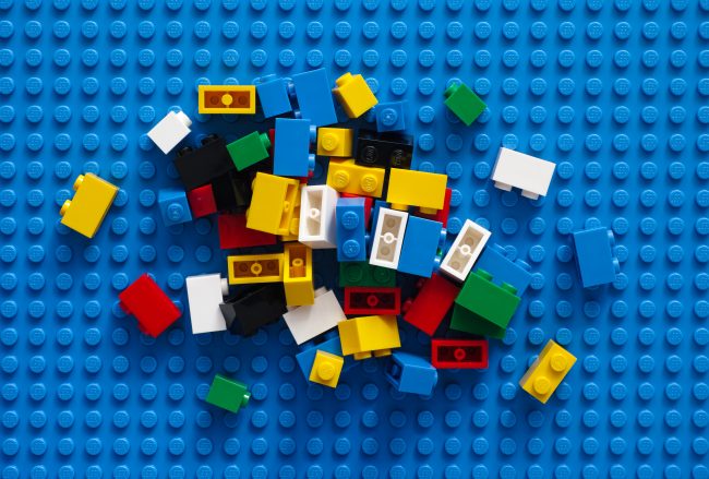 How to Find LEGO cheap - Pile of blocks